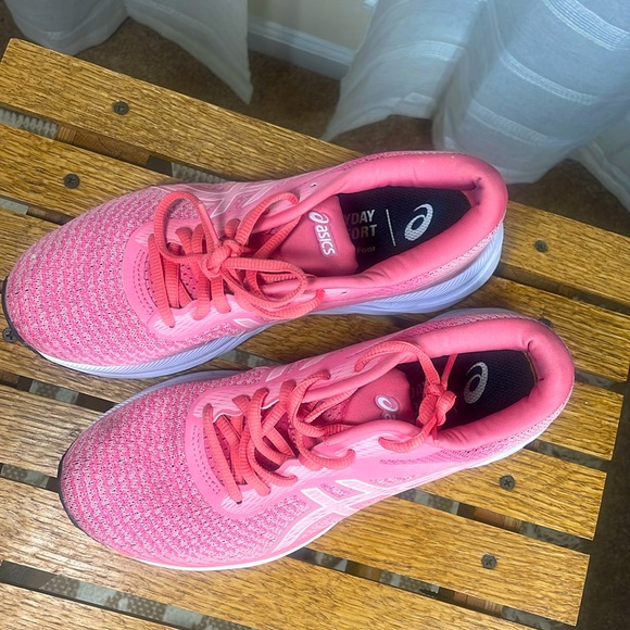 7.5 ASICS GT Express 2 Pink Running Shoes SKU # 270 - Picture 3 of 8